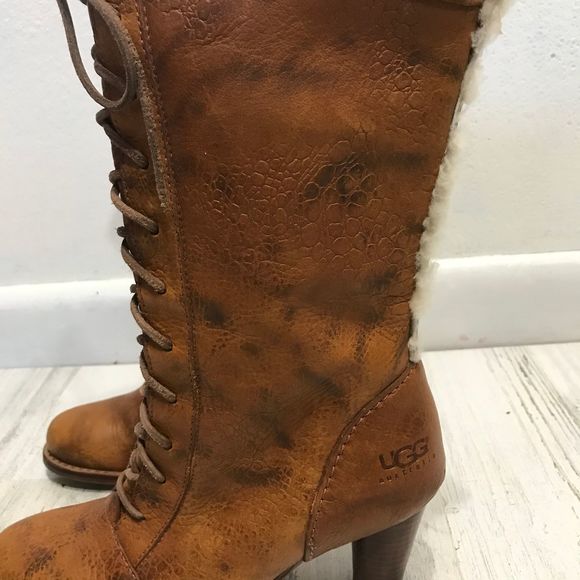 Ugg Camille Lace Up Heel Boot with Fur Detail - Picture 3 of 11